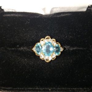 10 karat 2.05CTW apatite/ .65CTW WH zircon ring